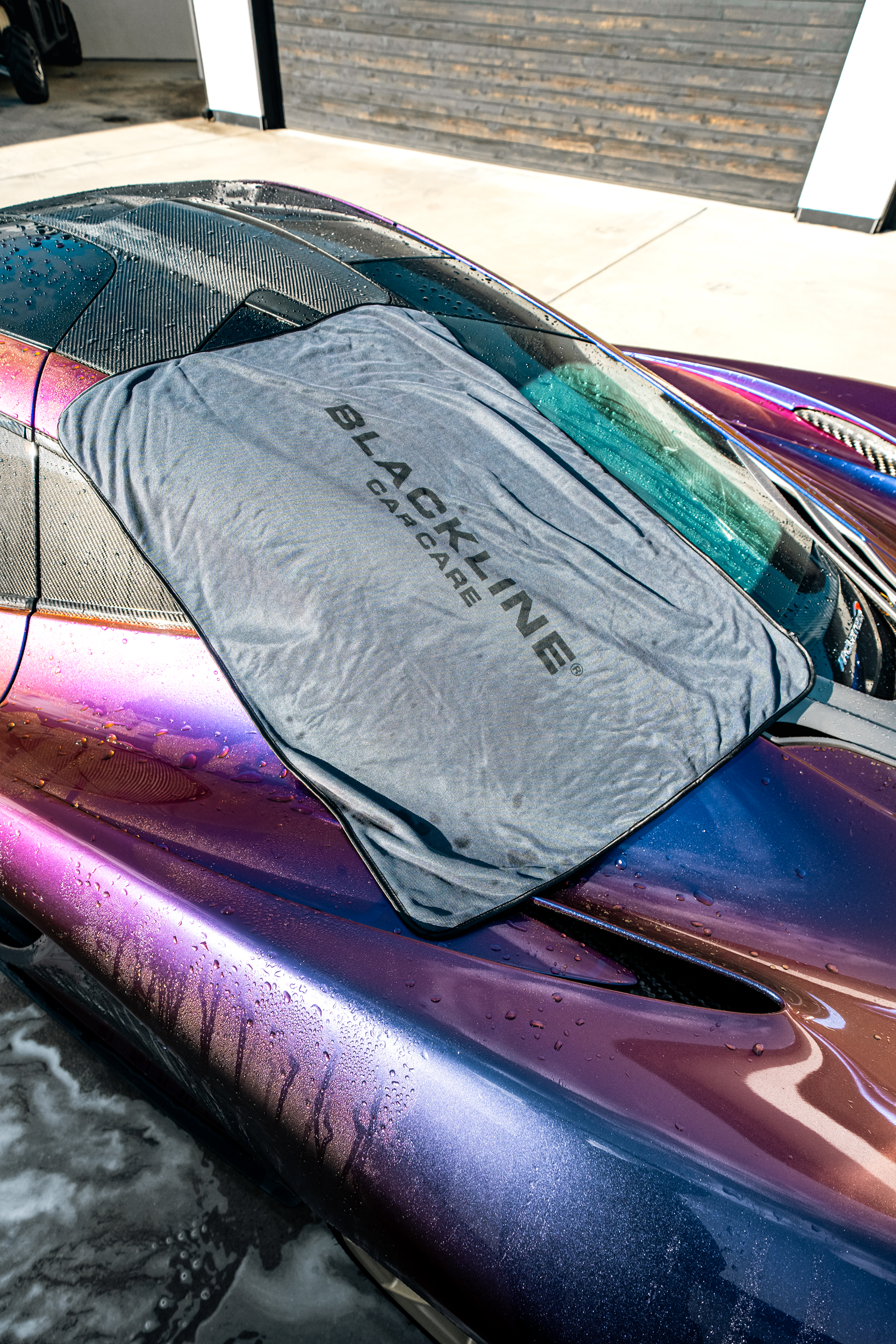 BLACKLINE Slim Twisted-Loop Drying Towel