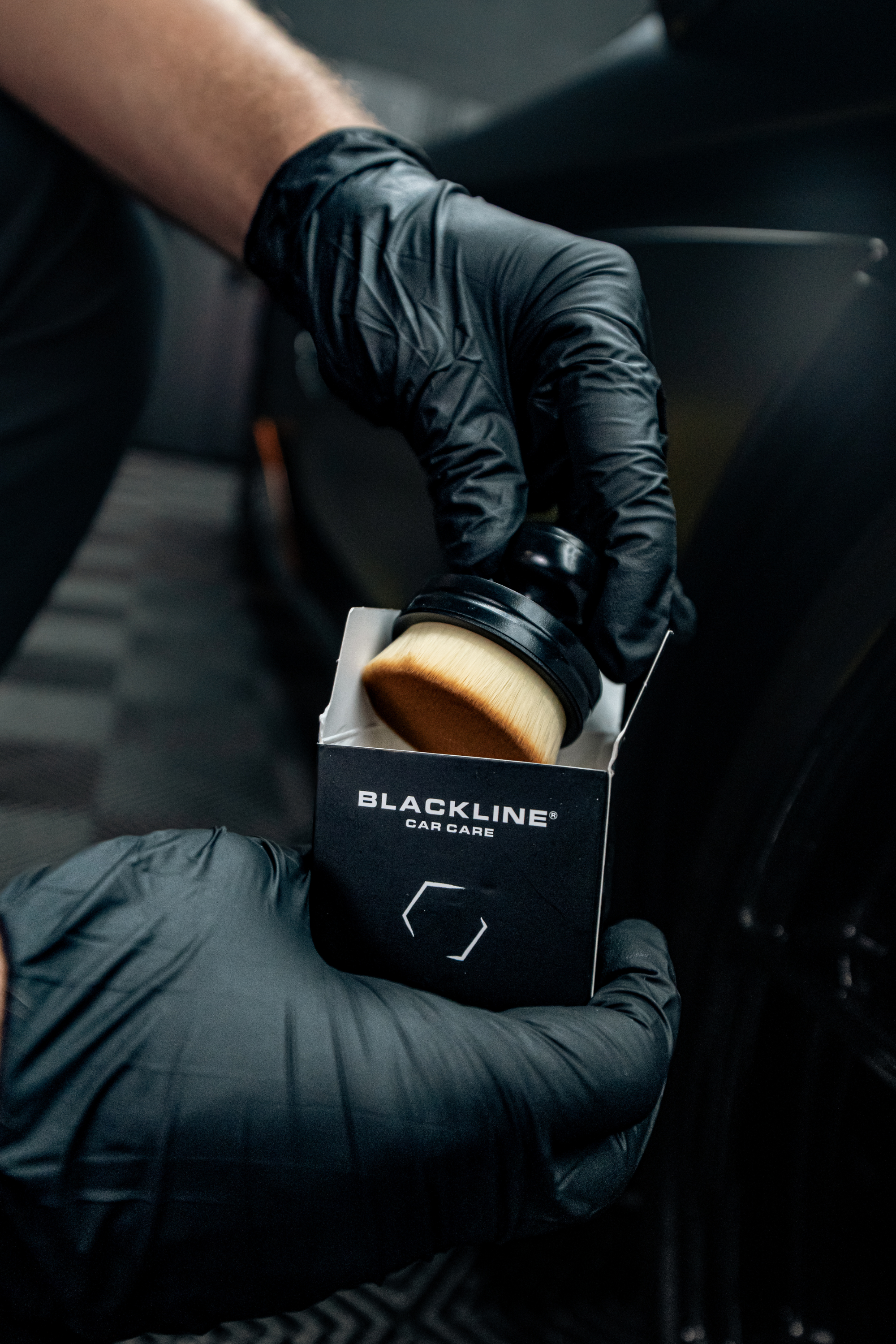 BLACKLINE Tire Shine Applicator Brush
