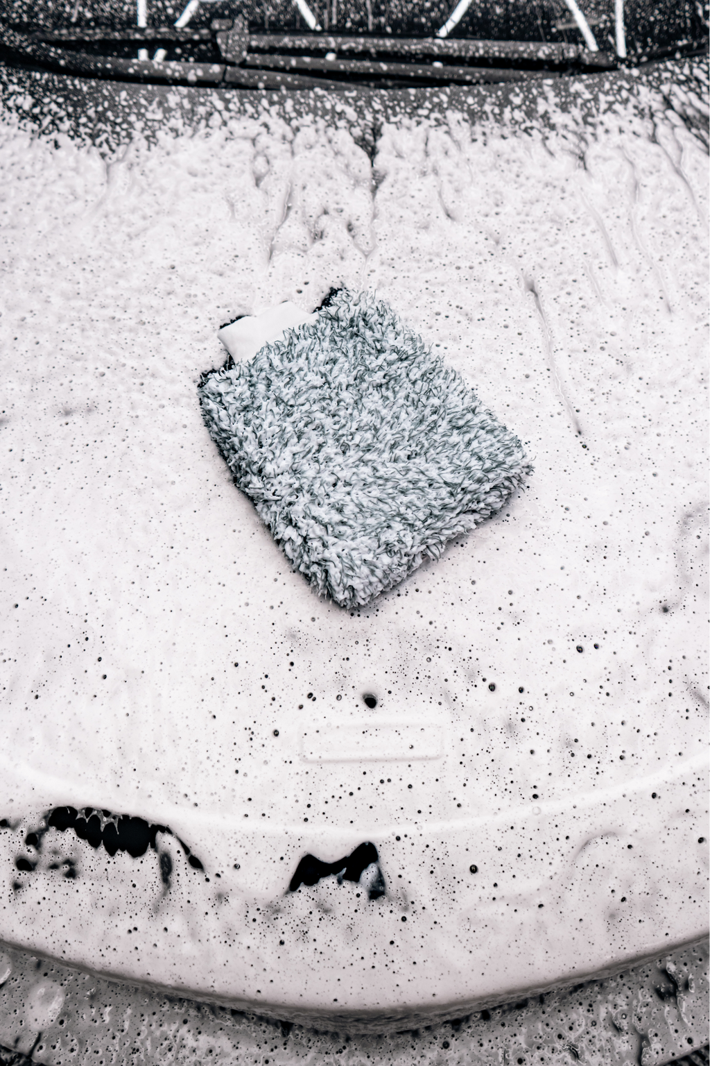 BLACKLINE Microfiber Wash Mitt