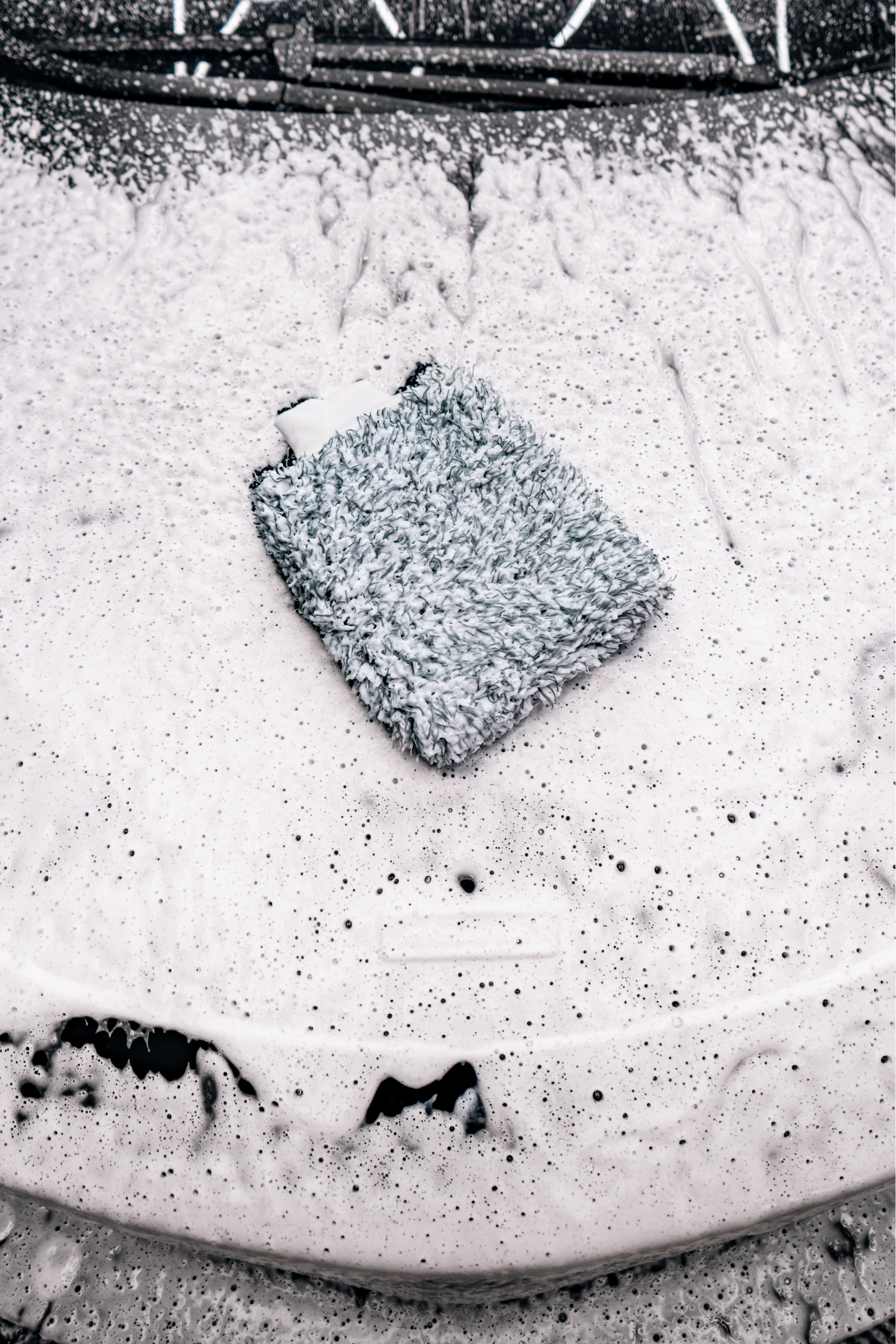 BLACKLINE Microfiber Wash Mitt